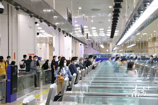 橫琴口岸旅檢大廳。 