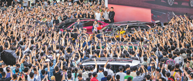 2024年粵港澳大灣區(qū)車展。深圳特區(qū)報記者 何龍 攝