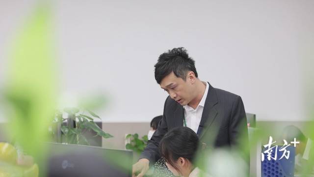 琴澳工作人員雙向交流學(xué)習(xí)，更好推動(dòng)琴澳一體化發(fā)展。