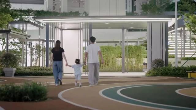 ▲一家人喜遷新居，迎接新學期
