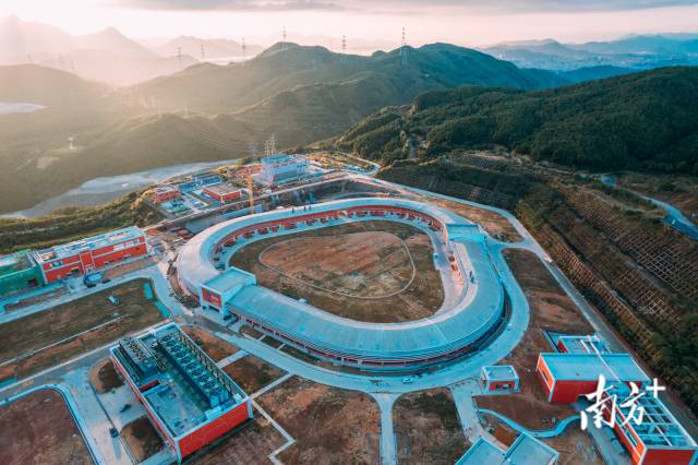 國家兩大科學裝置的項目建設現(xiàn)場