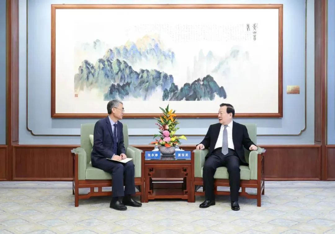 夏寶龍會見澳門特區(qū)政府行政法務(wù)司司長、橫琴粵澳深度合作區(qū)管理委員會常務(wù)副主任張永春一行