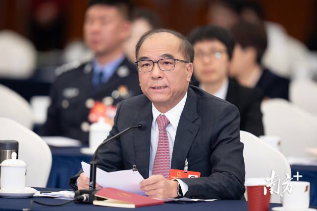 全國(guó)人大代表、廣東省工商聯(lián)副主席、廣東金嶺糖業(yè)集團(tuán)有限公司董事長(zhǎng)林水棲： 以全產(chǎn)業(yè)鏈思維賦能“百千萬(wàn)工程”